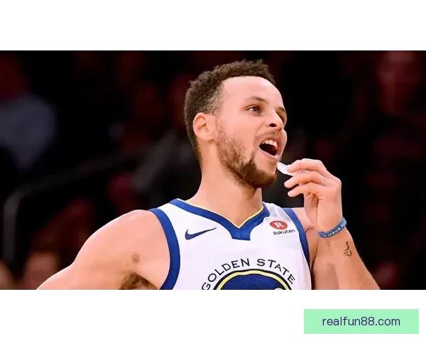 库里赞文班天然天赋与独特比赛态度极具感染力